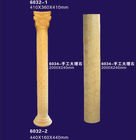 Столбцы округлой формы конкретные римские/столбцы архитектуры с роскошным мраморным дизайном